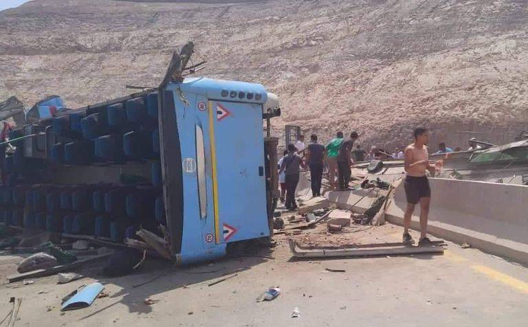 8 قتلى و38 مصاباً في حادث سير مروع بمصر _صور