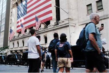 الاقتصاد الأميركي يضيف وظائف بأكثر من التوقعات