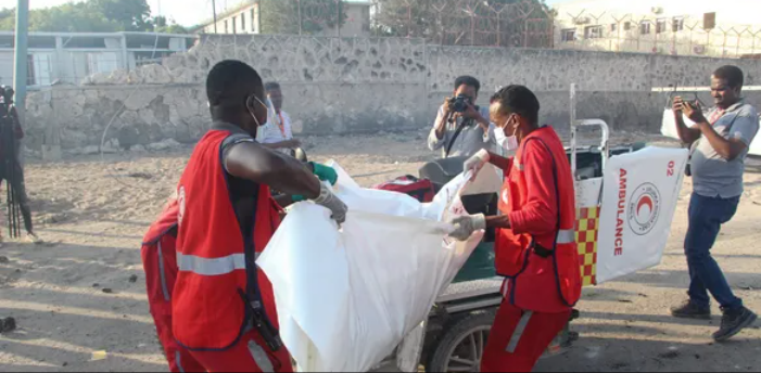 مقتل العشرات في هجوم لحركة الشباب وسط الصومال