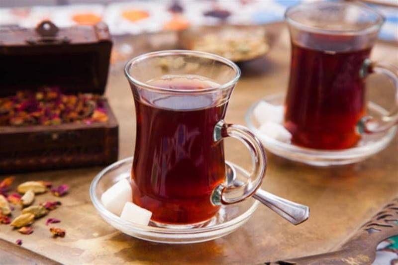 ماذا يحدث للجسم عند تناول كوبان من الشاي الأسود ...للقلب وتقليل الإصابة بالسكته الدماغية .
