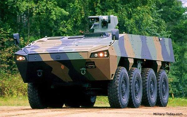 الجيش الباكستاني يستحوذ على 300 ناقلة أفراد مصفحة صينية من طراز DongFeng Mengshi