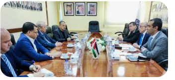 رجال الأعمال والسفير التونسي يبحثان تعزيز العلاقات الاقتصادية