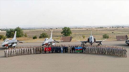 أذربيجان تستضيف مناورات عسكرية مشتركة مع تركيا