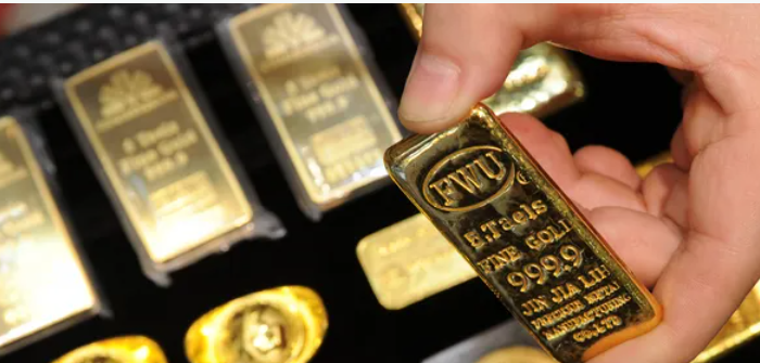 موجة شراء ترفع أسعار الذهب وسط إقبال على الملاذات الآمنة