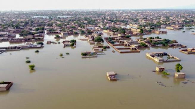 18 وفاة جديدة بفيضانات باكستان والإجمالي يرتفع إلى 1343