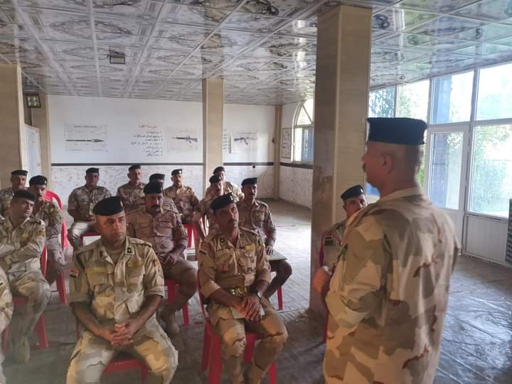 قيادة عمليات سامراء تستمر بإلقاء المحاضرات على مقاتليها