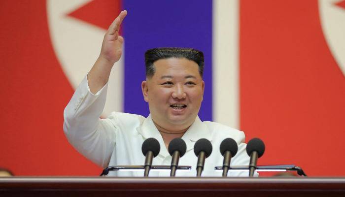 كيم جونج أون يعلن بلاده دولة نووية