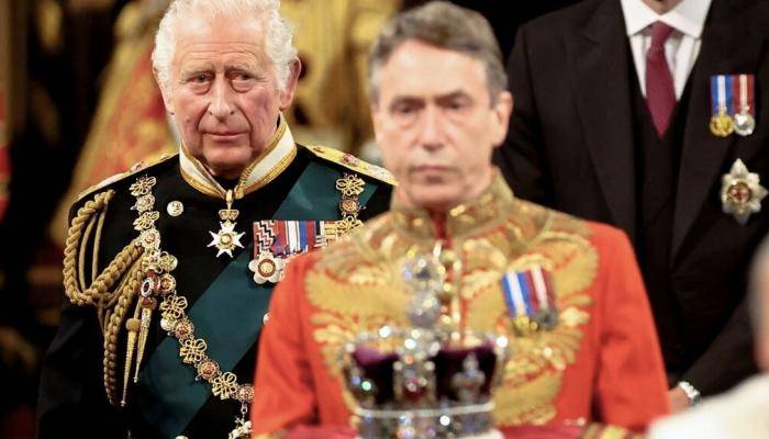 وتشارلز الثالث يخاطب البريطانيين