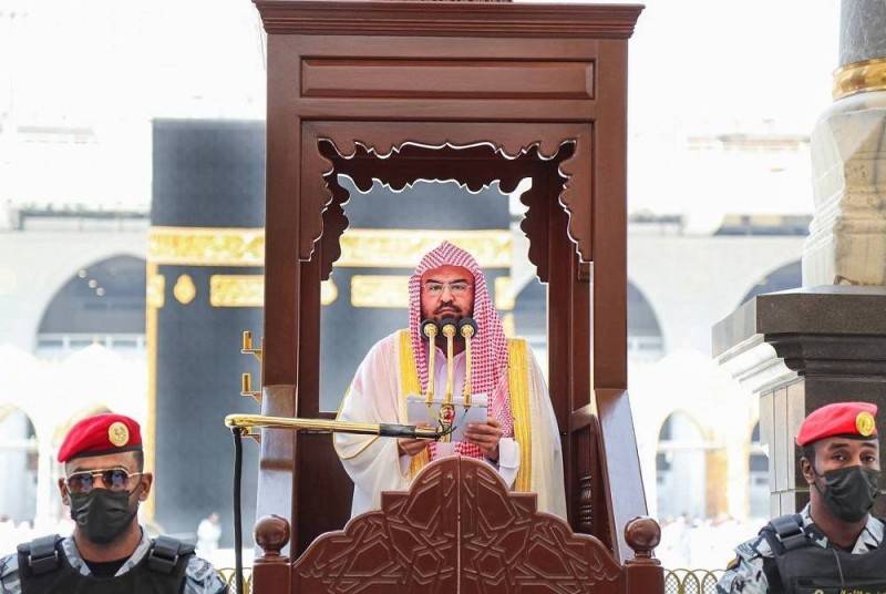 خطيب المسجد الحرام: الانتماء للوطن إحساس بالمسؤولية وقيام بالواجبات.. وليس عاطفة أو مشاعر فحسب