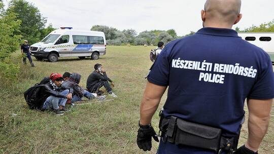 مهاجرون مغاربة يروون تعرضهم لاعتداءات وإهانات قرب الحدود الهنغارية