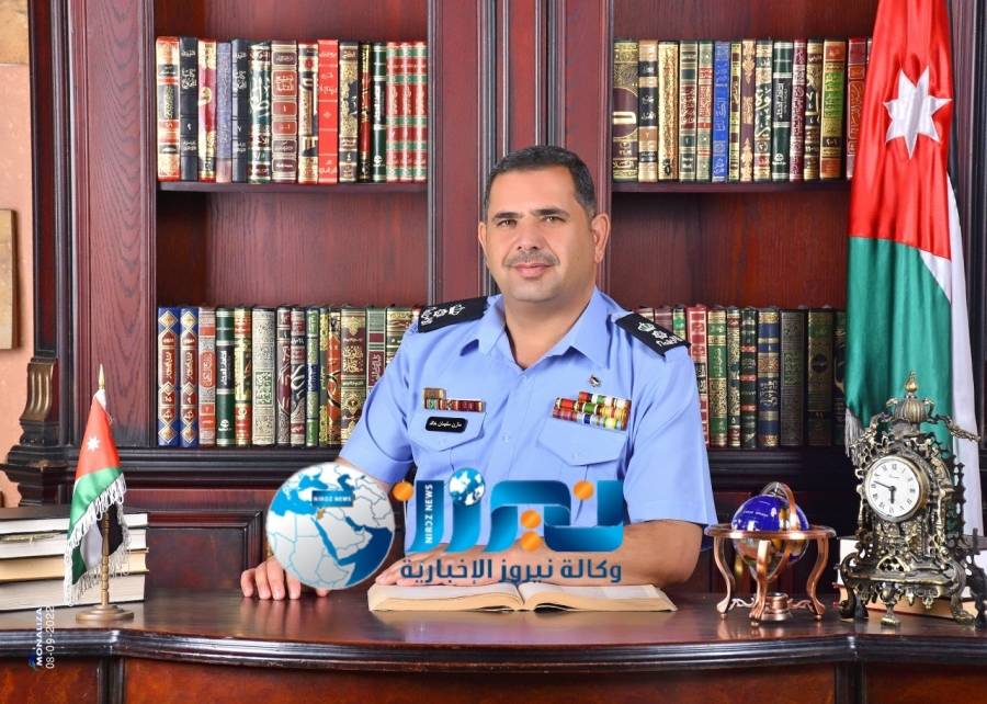 الطيب يُهنئ المقدم مازن جرادات بحصوله على درجة الماجستير