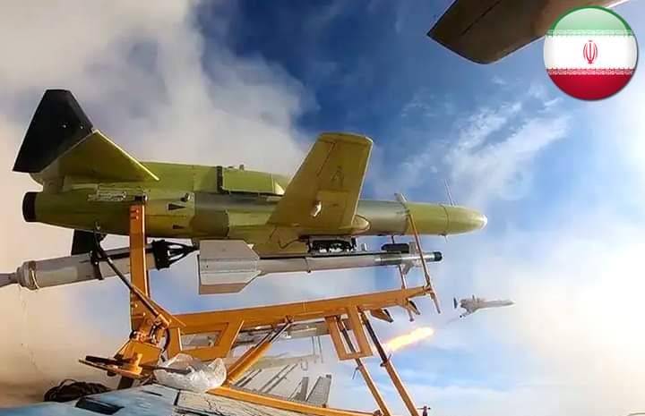 إيران: طورنا طائرة «انتحارية»