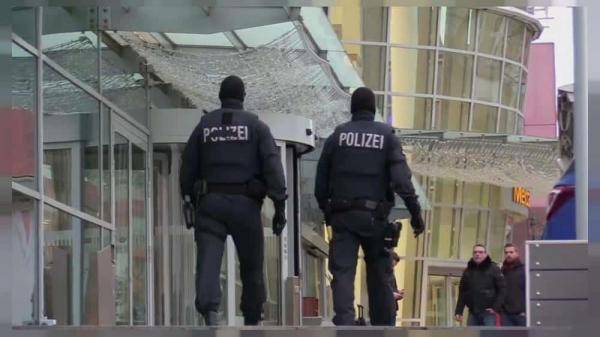 تحرير امرأة سجنها شقيقها 22 عاماً