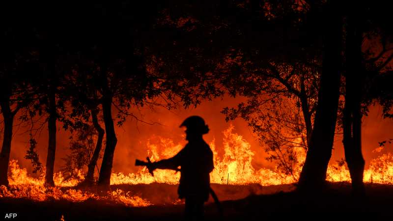 الحرائق تستعر غربي فرنسا.. وتلتهم 1000 هكتار