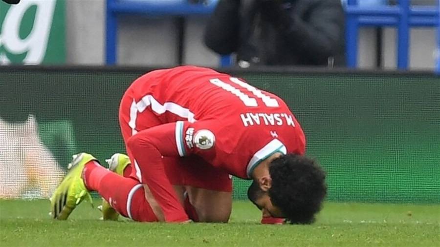 انجاز جديد للبطل المصري محمد صلاح.... يحطم سجل اسطورة ليفربول