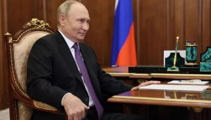 محاولة اغتيال بوتين.. التفاصيل الكاملة لرواية القنبلة والموكب