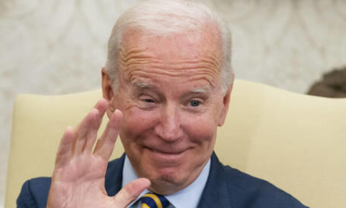 واشنطن تايمز: عدم كفاءة بايدن واضحة