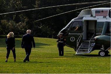 بايدن يصل إلى لندن لحضور جنازة الملكة إليزابيث الثانية