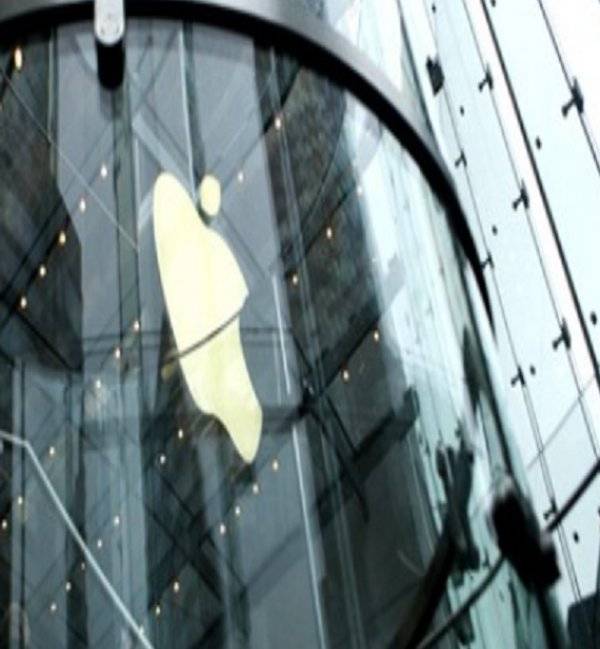 آبل تصلح خطأ تنشيط iOS 16 الذي يؤثر على مشتري iPhone 14