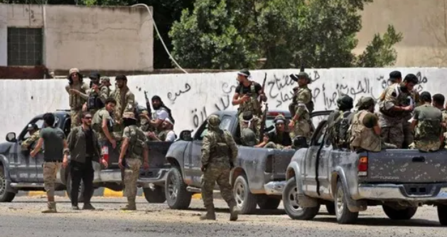 ليبيا.. مواجهات بالأسلحة الثقيلة بين ميليشيات في طرابلس