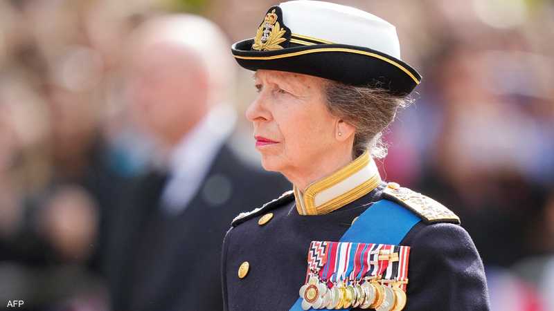 بعد ظهورها بالزي العسكري.. الأميرة آن أثارت فضول الجميع