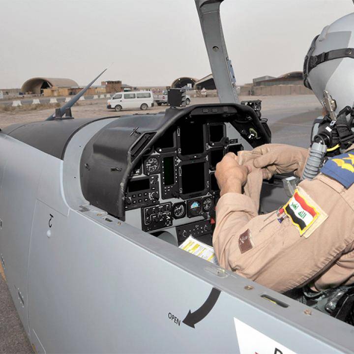 نوبة قلبية تودي بحياة عقيد مهندس طيار عراقي