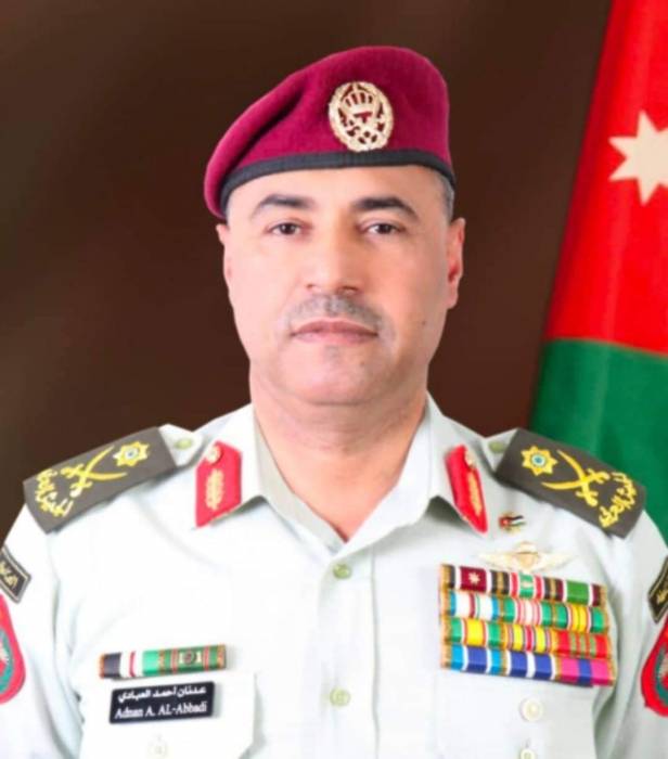 خبير مكافحة الإرهاب _اللواءالركن المتقاعد عدنان العبادي ضيف بصمة متقاعد