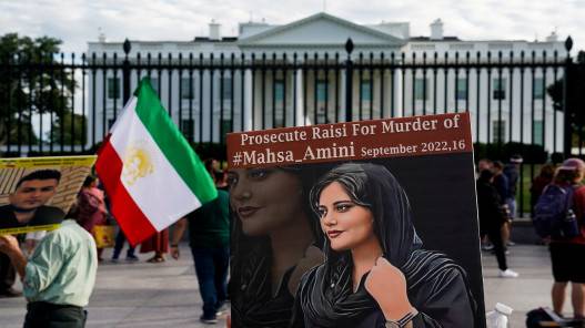 طهران تتهم واشنطن بمحاولة انتهاك سيادتها على خلفية الاضطرابات