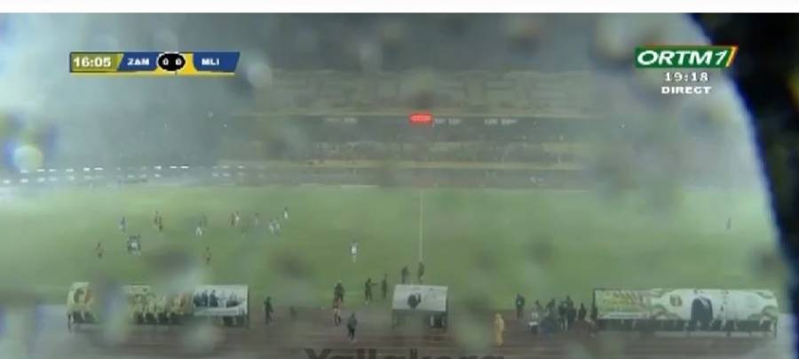بحضور نجم الأهلي المصري.. عاصفة قوية تلغي مباراة في أفريقيا