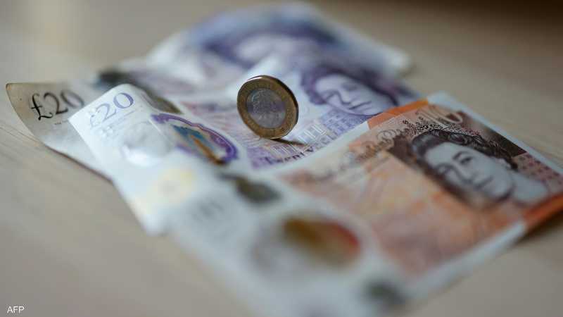 بعد وعود مسكنة من المركزي.. الإسترليني يرتفع عقب هبوط تاريخي