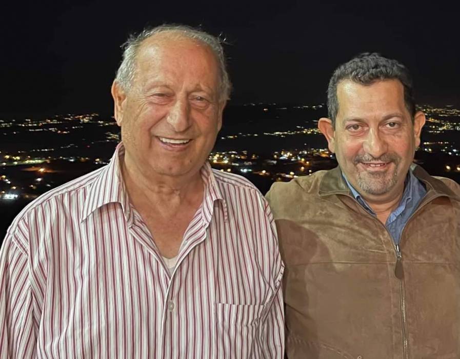 ابو هلاله يرثي بكلمات حزينة خاله  المهندس فتحي حياصات