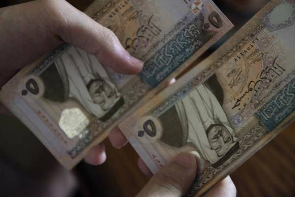 تحسن ملحوظ بأسعار صرف الدينار مقابل العملات الأجنبية