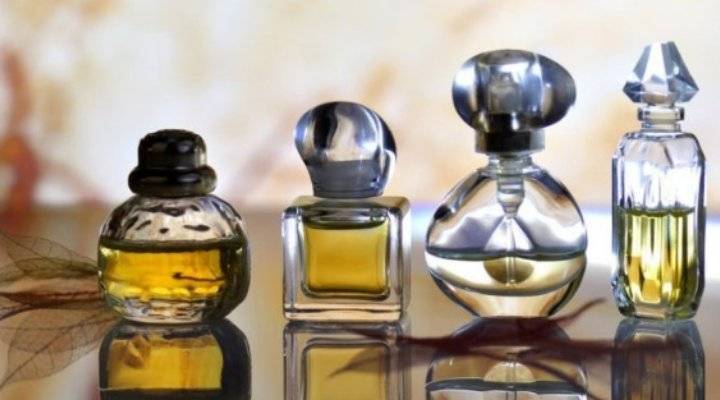 تفسير رؤية شراء عطر في الحلم للمطلقة