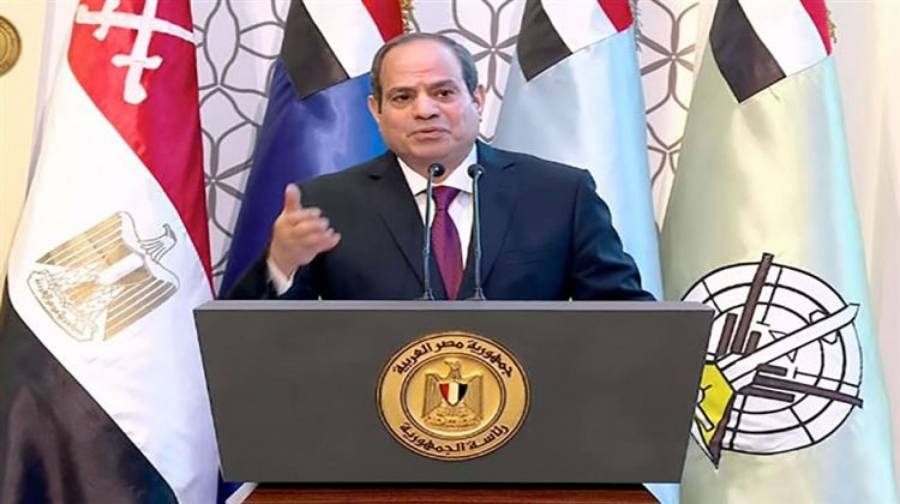 الرئيس المصري يحذر من خطورة بث الشائعات على أمن المجتمع