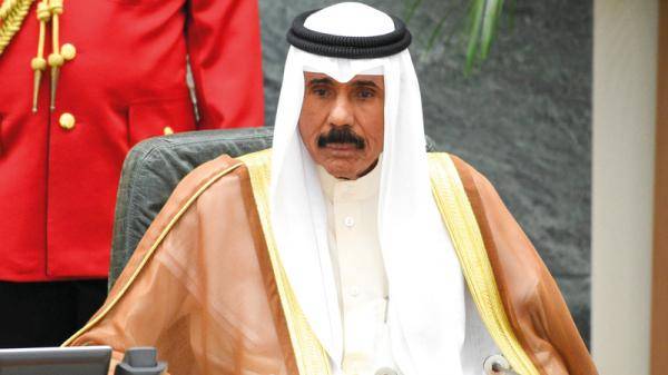 أمير الكويت يجري فحوصات طبية في إيطاليا