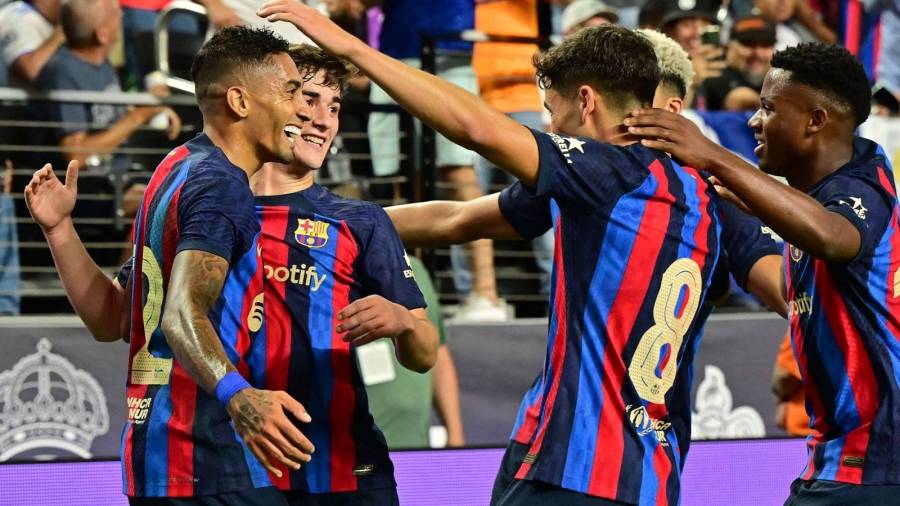 رغم رفض «يويفا».. برشلونة يلمح لانطلاق السوبرليغ قريباً