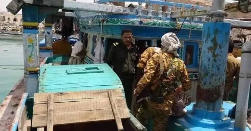 اليمن تحيل 16 مهرباً للأسلحة بينهم 6 إيرانيين للنيابة