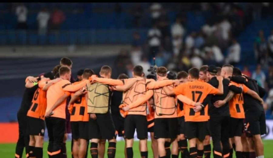 مدرب شاختار: سنقاتل أمام ريال مدريد مثل الجنود الأوكرانيين