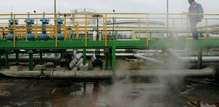 أمن إمدادات الطاقة في أوروبا على المحك.. وبولندا: التسريب في خط «دروجبا» حادثة