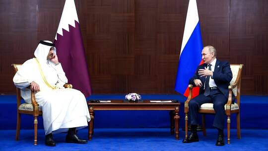 بمناسبة لقاء بوتين وأمير قطر في أستانا.. محطات هامة في العلاقات بين البلدين