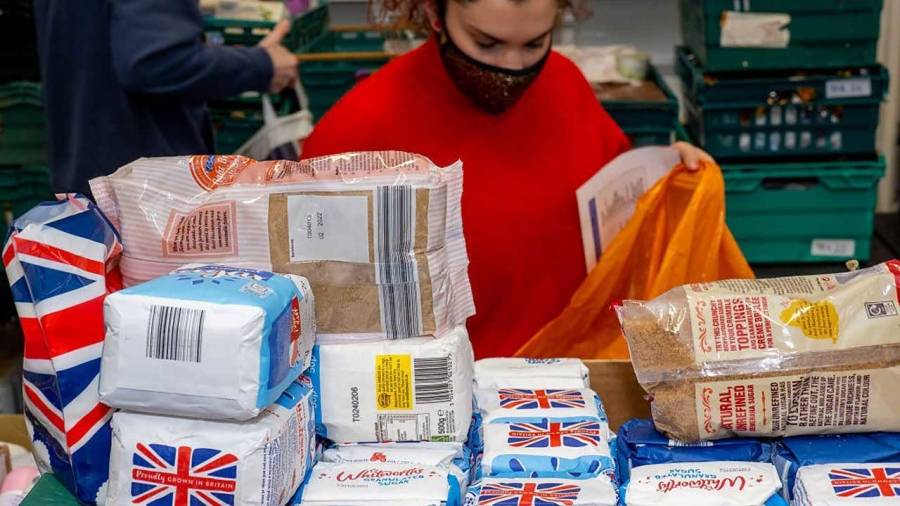 البريطانيون يواجهون التضخم بـ «الأغذية المجمدة»