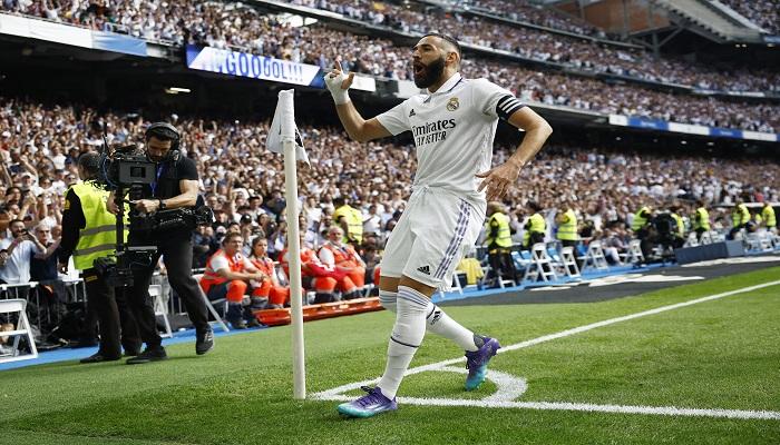 كلاسيكو الأرض.. بنزيما يحطم أسطورة الـ635 دقيقة