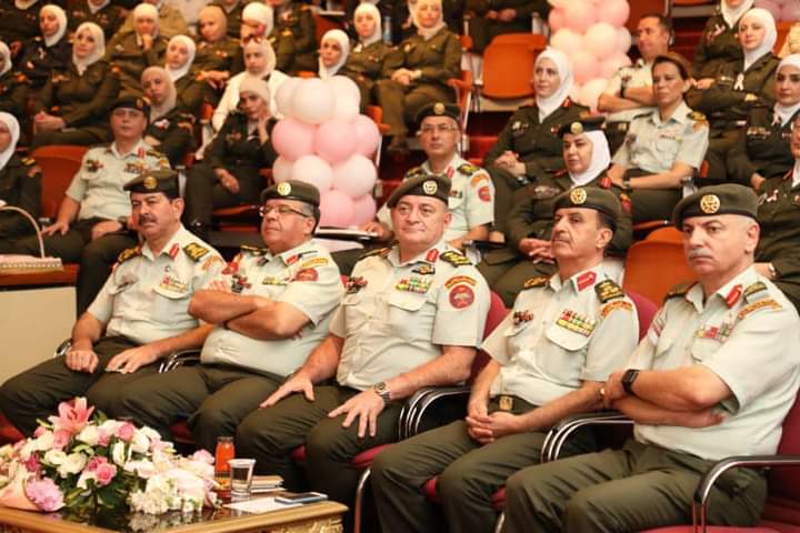 انطلاق فعاليات شهر أكتوبر للتوعية والكشف المبكر عن سرطان الثدي اليوم الوردي في الخدمات الطبية الملكية_صور
