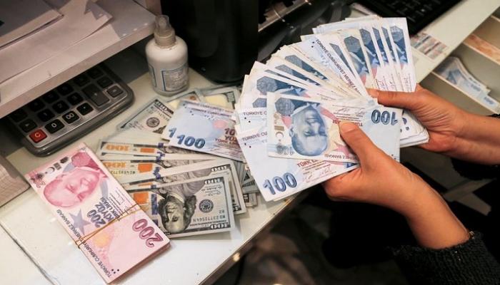 لماذا تفرض تركيا قيودا على اقتراض الشركات؟