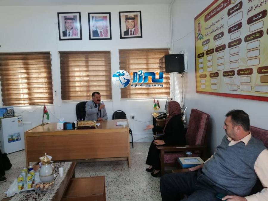النائب السعيدين يزور مدرسة حور الثانوية للبنات ..صور 
