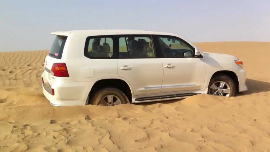 برغم التحذيرات.. عدد بلاغات العالقين في صحراء السعودية يسجل رقماً قياسياً