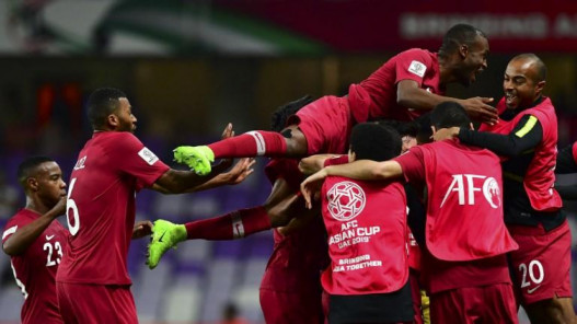 قطر تعول على عامل الأرض لمقارعة هولندا والسنغال بالمونديال