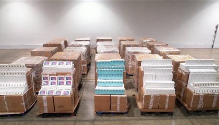مصر تحبط تهريب 24 ألف هاتف محمول وأجهزة كهربائية بـ450 مليون جنيه