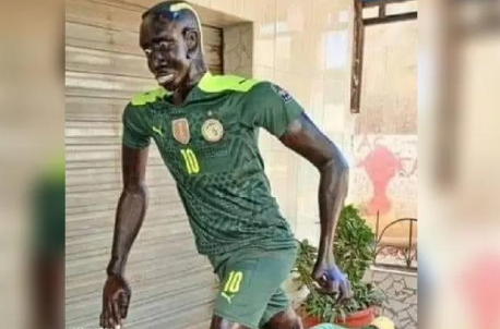 السنغال ترد الجميل لساديو ماني.. بتمثال مخيف