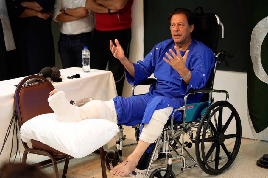 عمران خان يعتزم استئناف مسيرته السياسية للمطالبة بانتخابات مبكرة في باكستان